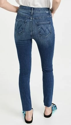 Top 10 ⭐ MOTHER The Stash Swooner Ankle Fray 👖 Jeans Chick Flick 🧨 -BAUM UND PFERDGARTEN SHOP mothr215291d0ca 1648830236113 2 0. UX540 . QL90